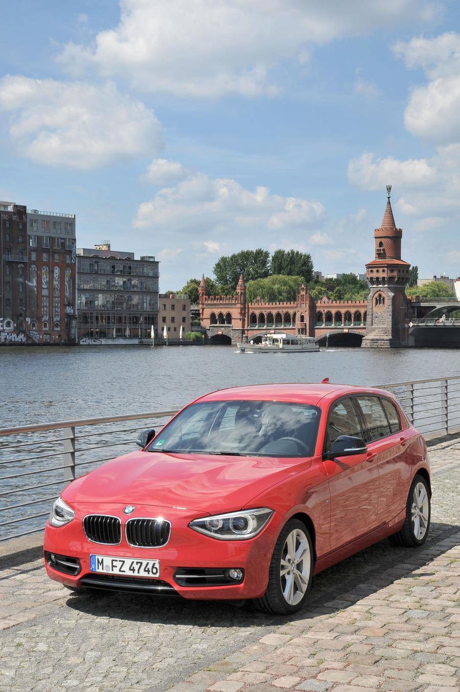  BMW 118i Sport Line 2011 года  (фото 49 из 185)
